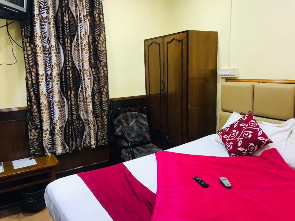 Hotel Mystique Inn Утакаманд Экстерьер фото