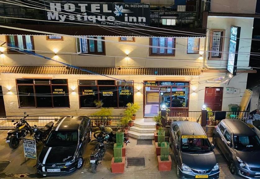 Hotel Mystique Inn Утакаманд Экстерьер фото